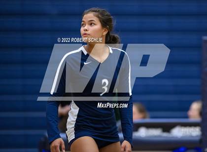 Thumbnail 2 in Rio Americano @ Vista del Lago photogallery.