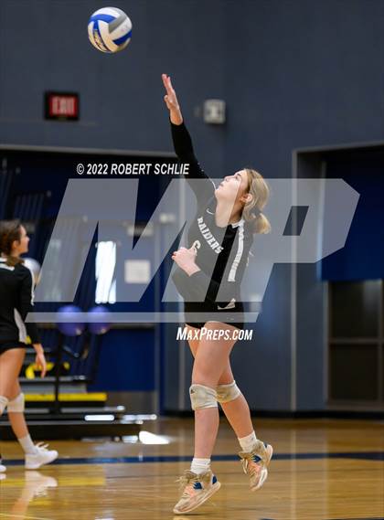 Thumbnail 3 in Rio Americano @ Vista del Lago photogallery.