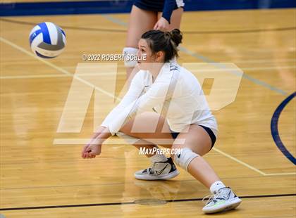 Thumbnail 3 in Rio Americano @ Vista del Lago photogallery.