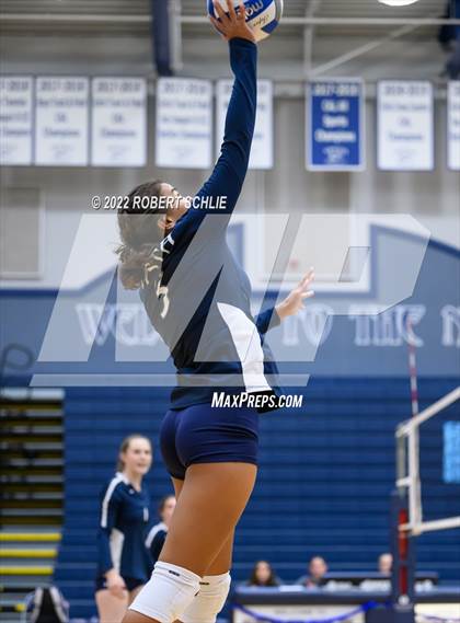 Thumbnail 3 in Rio Americano @ Vista del Lago photogallery.