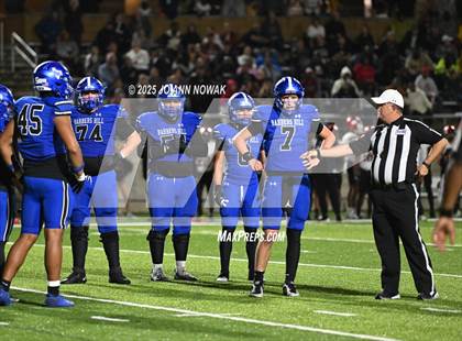 Thumbnail 2 in Weiss vs. Barbers Hill (UIL 5A D1 Football Regional Semifinal) photogallery.