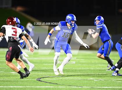 Thumbnail 2 in Weiss vs. Barbers Hill (UIL 5A D1 Football Regional Semifinal) photogallery.