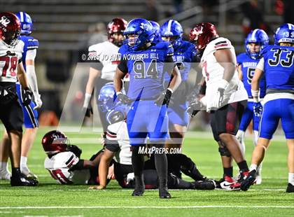 Thumbnail 1 in Weiss vs. Barbers Hill (UIL 5A D1 Football Regional Semifinal) photogallery.