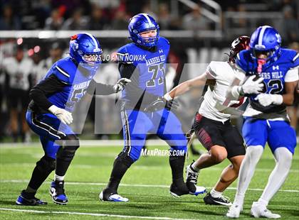 Thumbnail 1 in Weiss vs. Barbers Hill (UIL 5A D1 Football Regional Semifinal) photogallery.