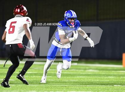 Thumbnail 1 in Weiss vs. Barbers Hill (UIL 5A D1 Football Regional Semifinal) photogallery.