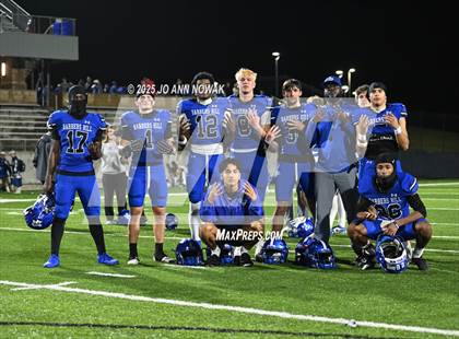 Thumbnail 2 in Weiss vs. Barbers Hill (UIL 5A D1 Football Regional Semifinal) photogallery.