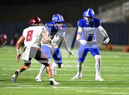 Thumbnail 3 in Weiss vs. Barbers Hill (UIL 5A D1 Football Regional Semifinal) photogallery.