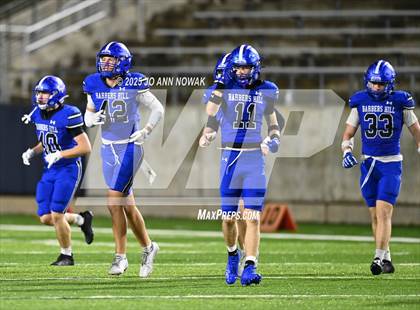 Thumbnail 1 in Weiss vs. Barbers Hill (UIL 5A D1 Football Regional Semifinal) photogallery.