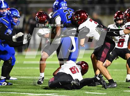 Thumbnail 2 in Weiss vs. Barbers Hill (UIL 5A D1 Football Regional Semifinal) photogallery.