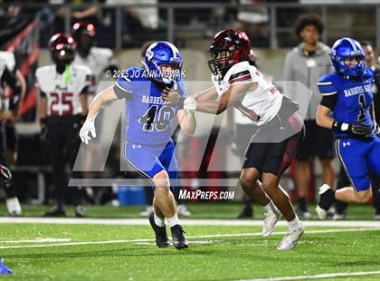 Thumbnail 3 in Weiss vs. Barbers Hill (UIL 5A D1 Football Regional Semifinal) photogallery.