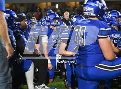 Thumbnail 2 in Weiss vs. Barbers Hill (UIL 5A D1 Football Regional Semifinal) photogallery.