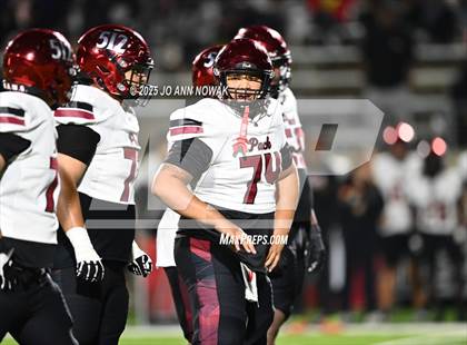 Thumbnail 1 in Weiss vs. Barbers Hill (UIL 5A D1 Football Regional Semifinal) photogallery.