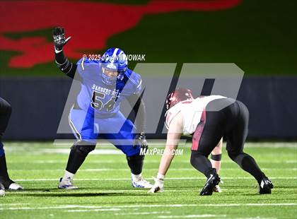 Thumbnail 1 in Weiss vs. Barbers Hill (UIL 5A D1 Football Regional Semifinal) photogallery.