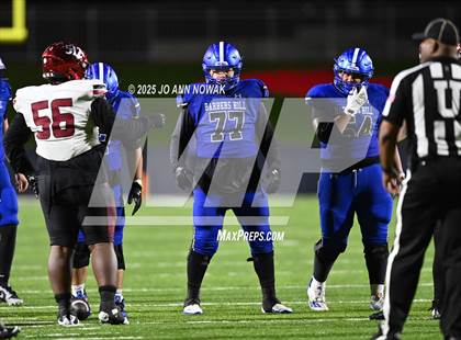 Thumbnail 2 in Weiss vs. Barbers Hill (UIL 5A D1 Football Regional Semifinal) photogallery.