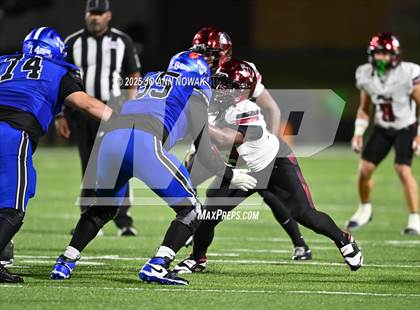 Thumbnail 2 in Weiss vs. Barbers Hill (UIL 5A D1 Football Regional Semifinal) photogallery.