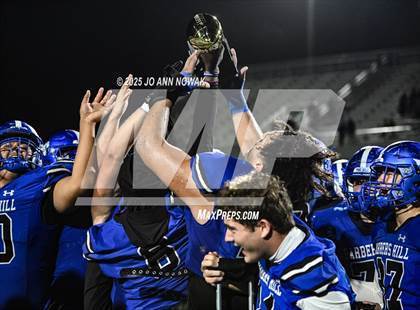 Thumbnail 3 in Weiss vs. Barbers Hill (UIL 5A D1 Football Regional Semifinal) photogallery.
