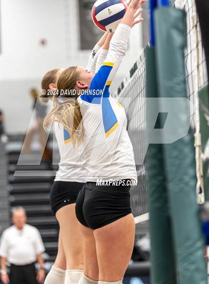 Thumbnail 2 in Rampart vs. Rangeview (CHSAA 5A Region 5) photogallery.