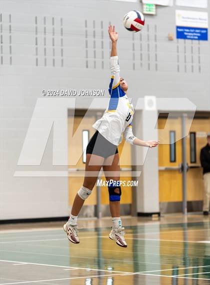 Thumbnail 2 in Rampart vs. Rangeview (CHSAA 5A Region 5) photogallery.