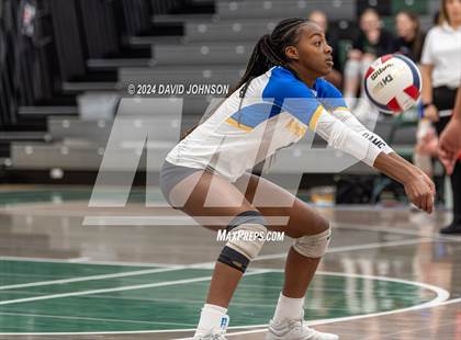 Thumbnail 2 in Rampart vs. Rangeview (CHSAA 5A Region 5) photogallery.