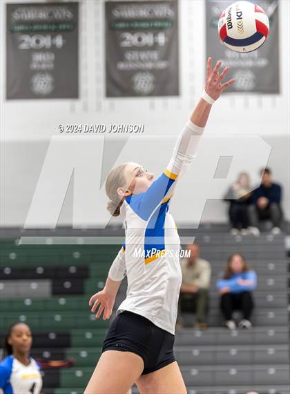 Thumbnail 2 in Rampart vs. Rangeview (CHSAA 5A Region 5) photogallery.