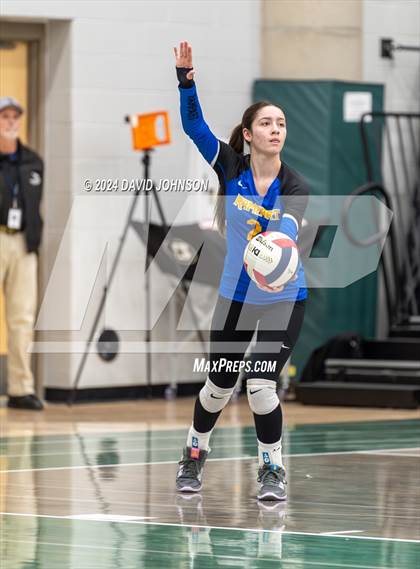 Thumbnail 3 in Rampart vs. Rangeview (CHSAA 5A Region 5) photogallery.