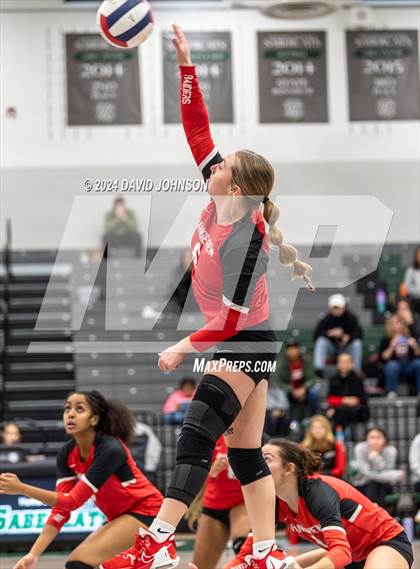 Thumbnail 3 in Rampart vs. Rangeview (CHSAA 5A Region 5) photogallery.
