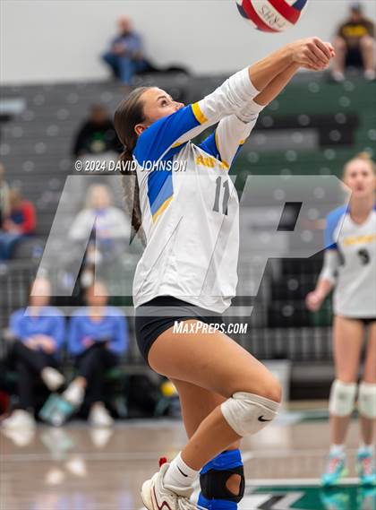 Thumbnail 3 in Rampart vs. Rangeview (CHSAA 5A Region 5) photogallery.