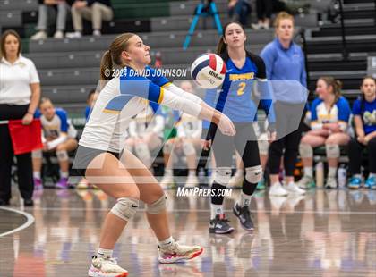 Thumbnail 3 in Rampart vs. Rangeview (CHSAA 5A Region 5) photogallery.