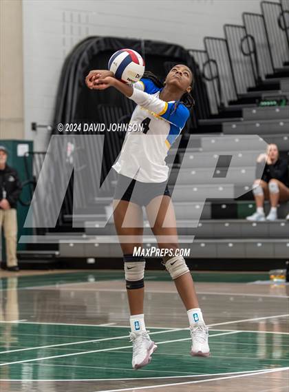 Thumbnail 2 in Rampart vs. Rangeview (CHSAA 5A Region 5) photogallery.