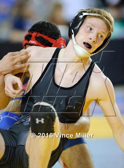 Thumbnail 2 in WIAA 3A Championships (Preliminary Rounds)  photogallery.