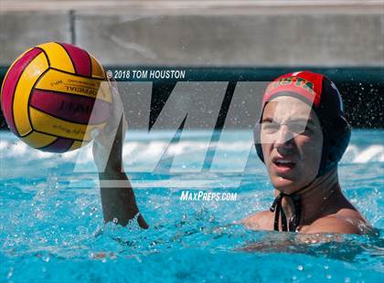 Thumbnail 2 in Mira Costa vs Agoura (D2 Showcase) photogallery.