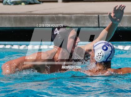 Thumbnail 3 in Mira Costa vs Agoura (D2 Showcase) photogallery.