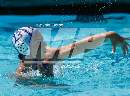 Thumbnail 3 in Mira Costa vs Agoura (D2 Showcase) photogallery.