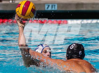 Thumbnail 3 in Mira Costa vs Agoura (D2 Showcase) photogallery.