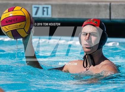 Thumbnail 2 in Mira Costa vs Agoura (D2 Showcase) photogallery.