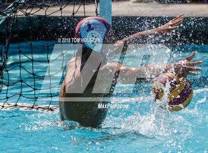 Thumbnail 1 in Mira Costa vs Agoura (D2 Showcase) photogallery.