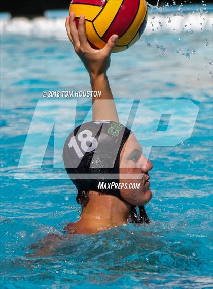 Thumbnail 1 in Mira Costa vs Agoura (D2 Showcase) photogallery.