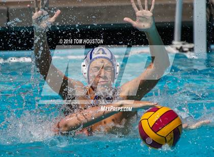 Thumbnail 2 in Mira Costa vs Agoura (D2 Showcase) photogallery.