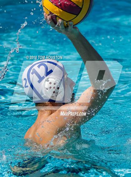 Thumbnail 2 in Mira Costa vs Agoura (D2 Showcase) photogallery.