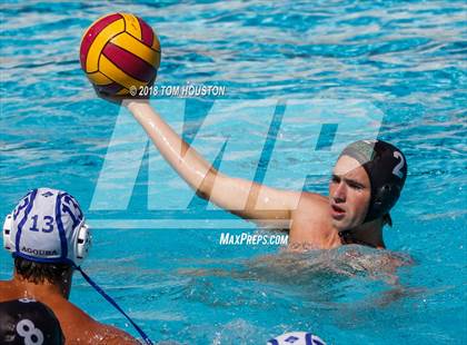Thumbnail 2 in Mira Costa vs Agoura (D2 Showcase) photogallery.
