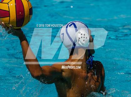 Thumbnail 3 in Mira Costa vs Agoura (D2 Showcase) photogallery.