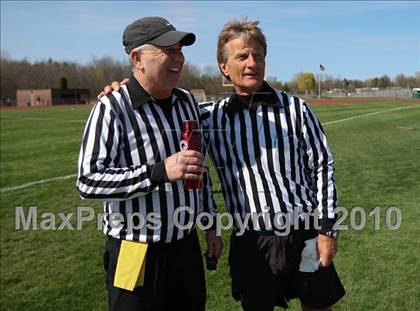 Thumbnail 3 in Rush-Henrietta vs. Fairport photogallery.