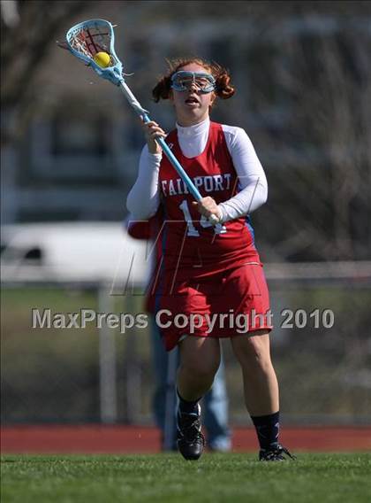 Thumbnail 2 in Rush-Henrietta vs. Fairport photogallery.