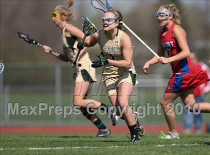 Thumbnail 3 in Rush-Henrietta vs. Fairport photogallery.