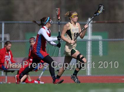 Thumbnail 3 in Rush-Henrietta vs. Fairport photogallery.