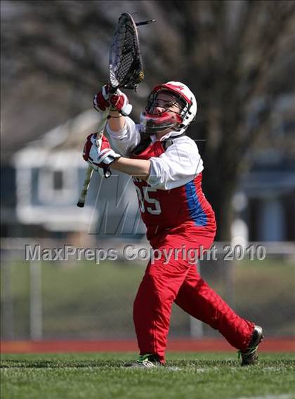 Thumbnail 2 in Rush-Henrietta vs. Fairport photogallery.