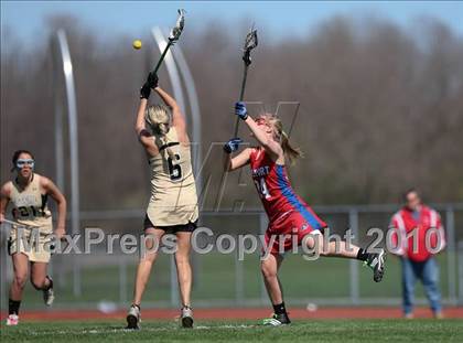 Thumbnail 1 in Rush-Henrietta vs. Fairport photogallery.