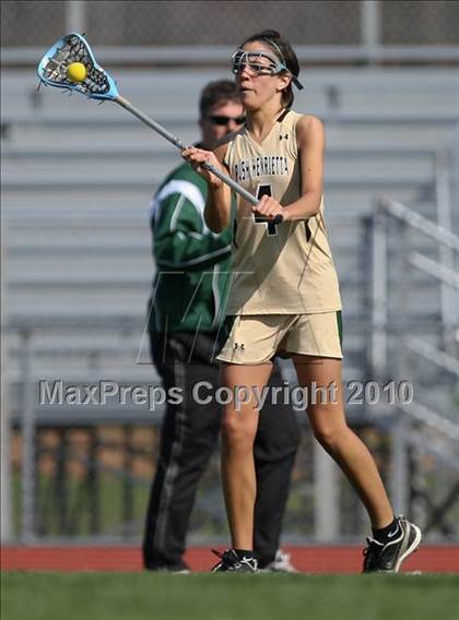 Thumbnail 2 in Rush-Henrietta vs. Fairport photogallery.