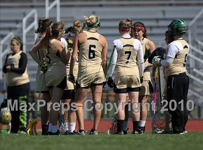 Thumbnail 3 in Rush-Henrietta vs. Fairport photogallery.