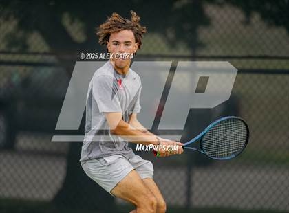 Thumbnail 2 in UIL Tennis 1A & 2A Boys Semifinals photogallery.